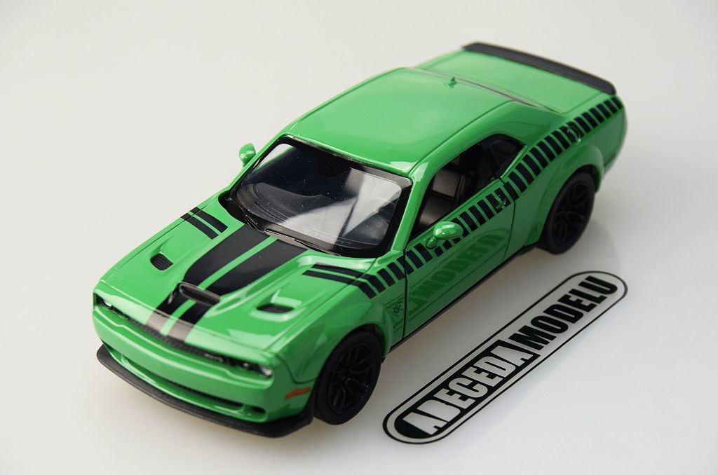 MOTORMAX Dodge Challenger SRT Hellcat Widebody 2018 1:24