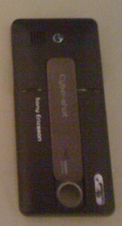 Kryt Sony Ericsson K770 zadní hnědý