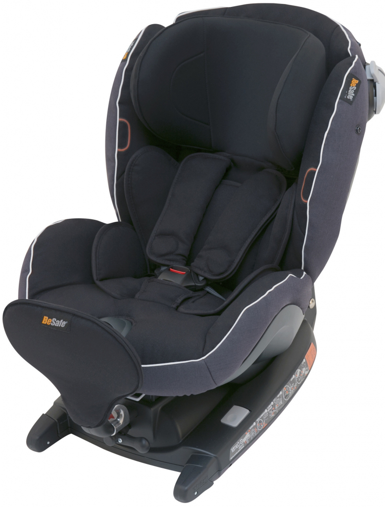 BeSafe iZi Combi X4 Isofix 2019 01 Midnight Black