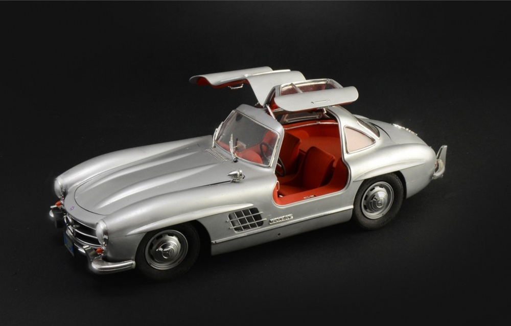 Italeri Mercedes Benz 300 SL Gullwing 3612 1:16