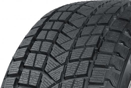 Tomket Snowroad 235/75 R15 109T