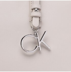 Calvin Klein kabelka Ck Must Shopper Md K60K609874 béžová