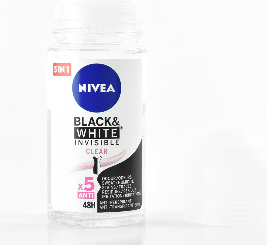 Nivea Invisible for Black & White Clear antiperspirant roll-on 50 ml