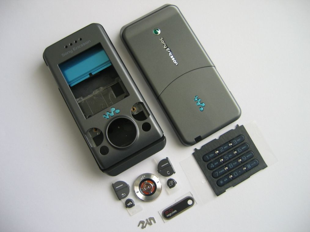 Kryt Sony Ericsson W580i šedý