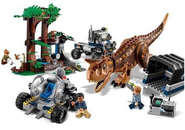 LEGO® Jurassic World 75929 Útěk před Carnotaurem z Gyrosféry