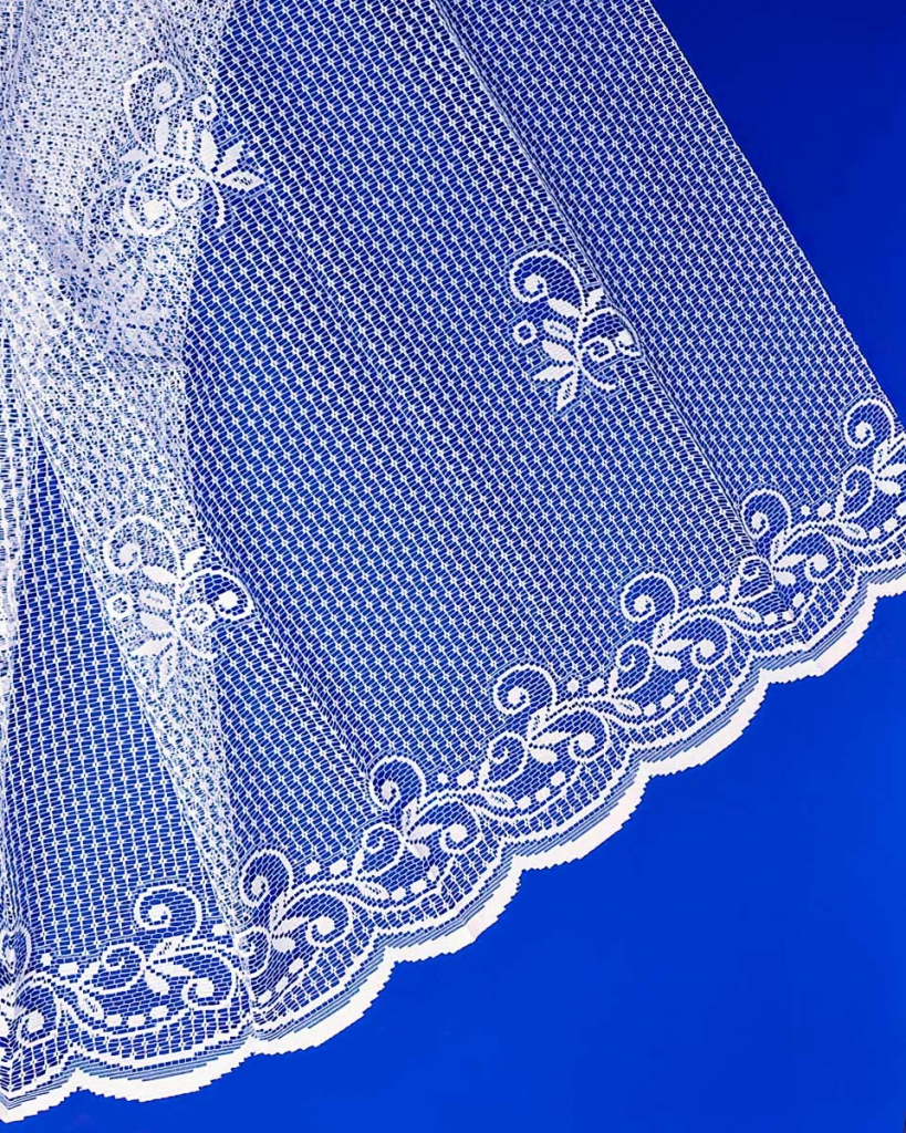 Českomoravská textilní žakárová záclona V215 ornamenty, s bordurou, bílá, výška 250cm (v metráži)
