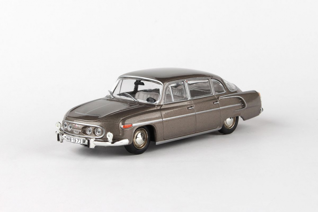 Abrex TATRA 603 1969 šedohnědá metalíza šedivý interiér 1:43