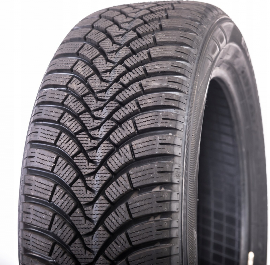 Falken Eurowinter HS01 235/50 R17 100V