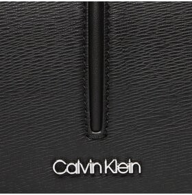 Calvin Klein kabelka Ck Median Func Camera Bag K50K510012 Černá