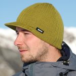 Pletená čepice Kama s kšiltem A07