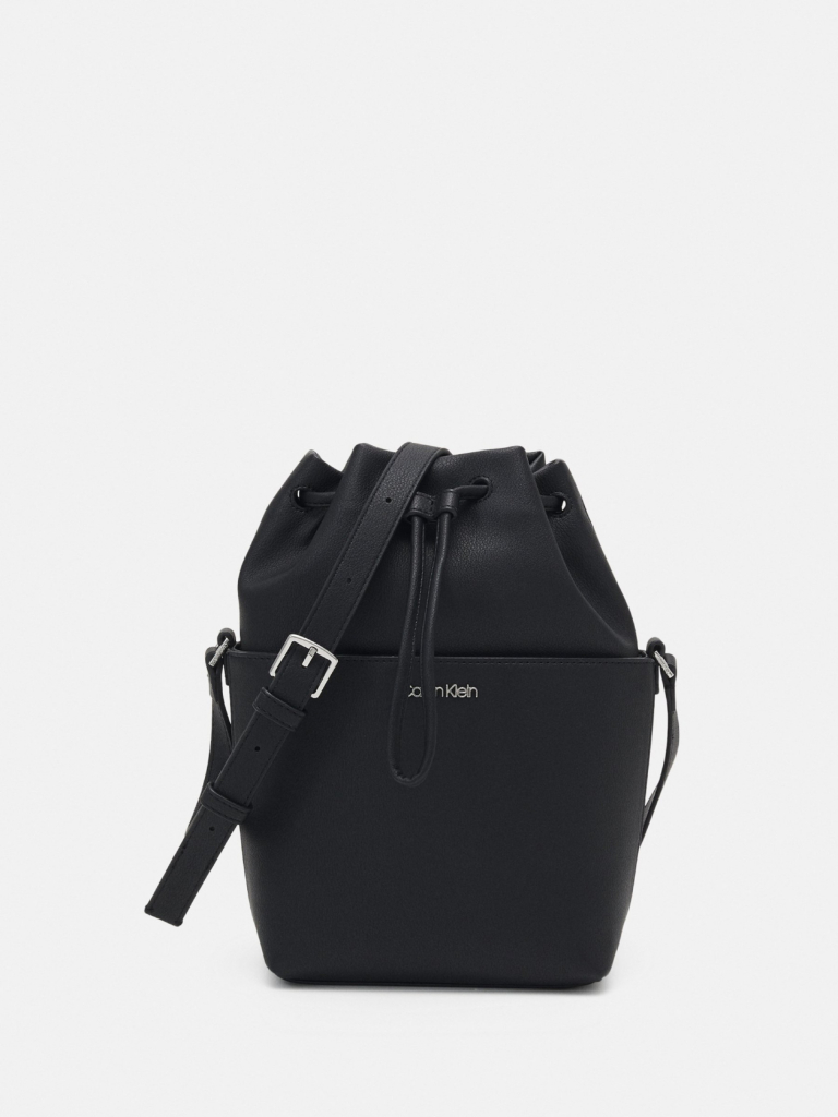 Calvin Klein dámská černá Bucket kabelka OS BAX
