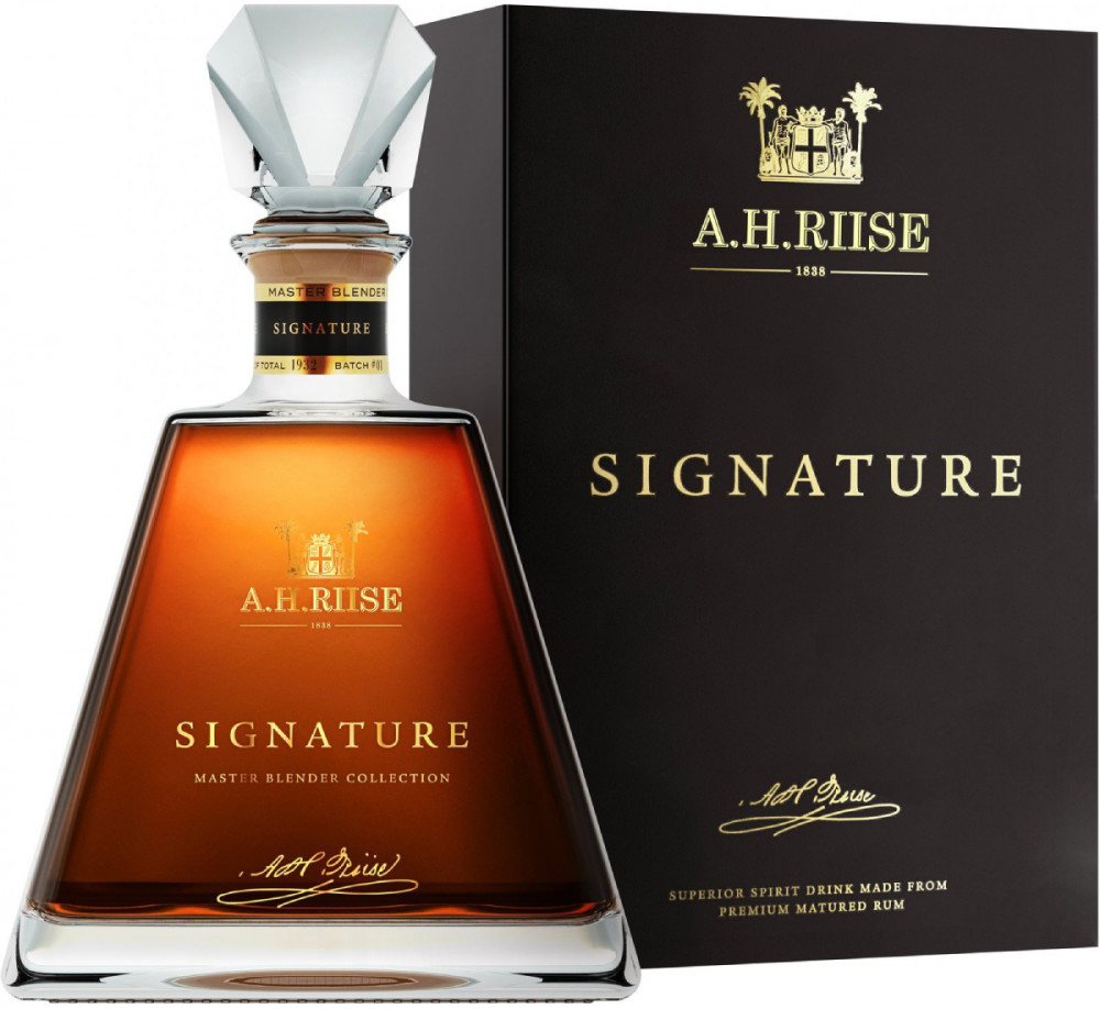 A.H.Riise Signature 43,9% 0,7 l (kazeta)