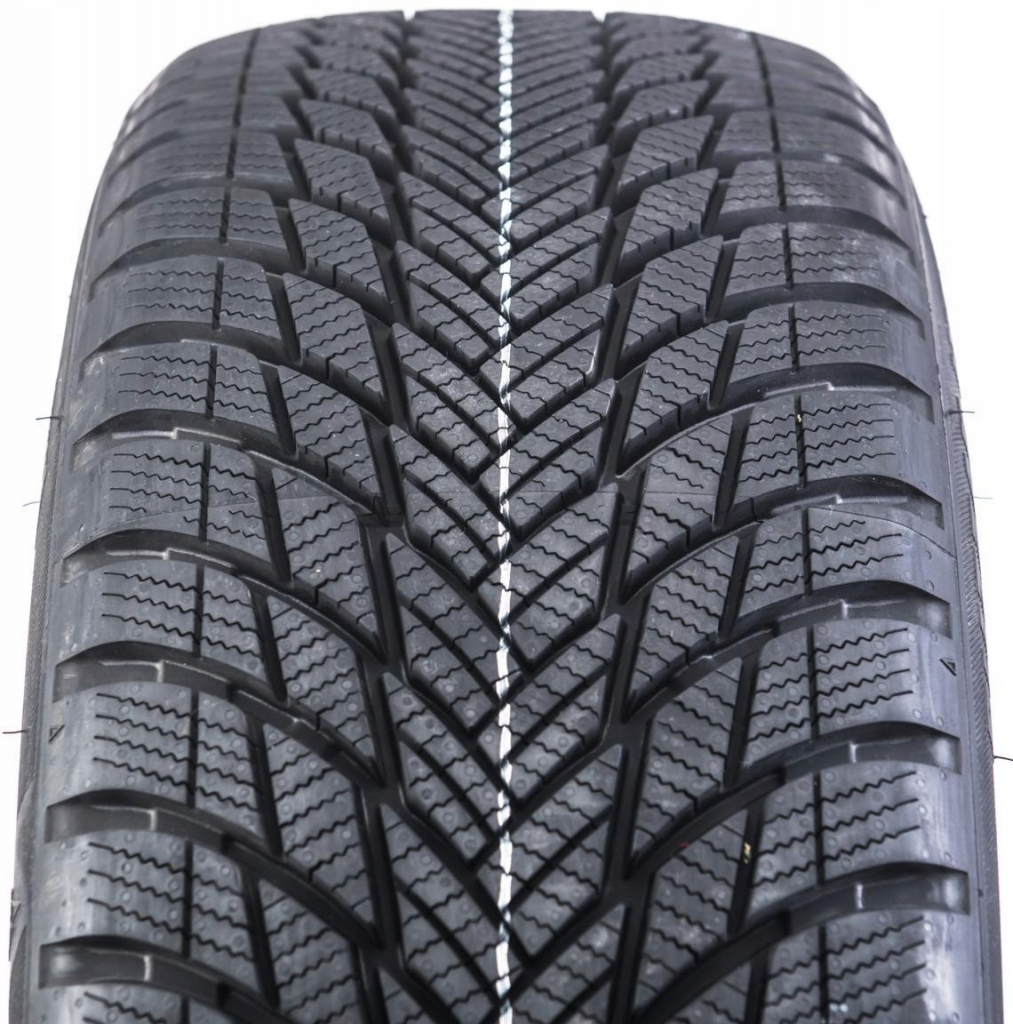 Bridgestone Blizzak LM001 235/50 R19 99H