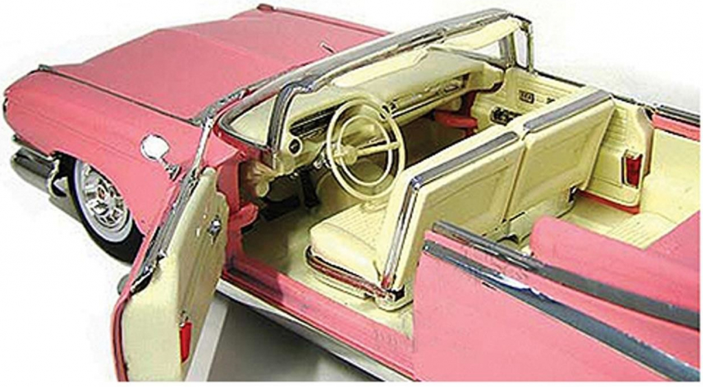 Maisto 1959 Cadillac Eldorado Biarritz růžová 1:18