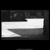 Stíny na dlažbě (3085) - Praha 1964, černobílá fotografie/obraz Tiskový materiál: Plátno polyester, Formát: A3 - 30x40