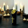 LED Sviečka s krížom na batérie 15 cm (Bezpečná alternatíva k tradičným sviečkam) LED Sviečka s krížom na batérie 15 cm (Bezpečná alternatíva k tradičným sviečkam)