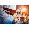 DIMEX | Vliesové fototapety na stenu Astronaut nad Zemou MS-5-2265 | 375 x 250 cm | modrá, biela, krémová, hnedá + Vliesová fototapeta na stenu DIMEX Astronaut nad Zemou MS52265 v rozmere 375 x 250 cm DIMEX | Vliesové fototapety na stenu Astronaut nad Zemou MS-5-2265 | 375 x 250 cm | modrá, biela, krémová, hnedá + Vliesová fototapeta na stenu DIMEX Astronaut nad Zemou MS52265 v rozmere 375 x 250 cm