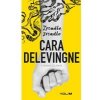 Zrcadlo zrcadlo - Delevingne Cara Zrcadlo zrcadlo - Delevingne Cara
