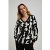Moodo Patterned shirt with V-neck čierna biela krémová