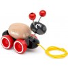 Drevené autíčko na ťahanie Mravec Pull Along BRIO s otáčajúcim sa vajíčkom pre najmenších od 12 mes Drevené autíčko na ťahanie Mravec Pull Along BRIO s otáčajúcim sa vajíčkom pre najmenších od 12 mes