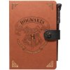 CurePink Poznámkový blok s propiskou Harry Potter Erb Bradavic A5 14,8 x 21 cm CBA5001 CurePink Poznámkový blok s propiskou Harry Potter Erb Bradavic A5 14,8 x 21 cm CBA5001