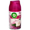 Air Wick Freshmatic max jemný Satén a Měsíční lilie náhradní náplň 250 ml Air Wick Freshmatic max jemný Satén a Měsíční lilie náhradní náplň 250 ml