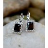 Náušnice strieborné brúsené sklo čierne štras obdĺžník Náušnice strieborné brúsené sklo čierne štras obdĺžník