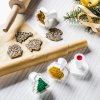 TESCOMA Delicia vianočné 4 ks biele - pečiatky / formičky na sušienky s plastovým tlačidlom TESCOMA Delicia vianočné 4 ks biele - pečiatky / formičky na sušienky s plastovým tlačidlom