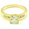 MYRO Zásnubný prsteň zo žltého zlata so 6 zirkónmi plus štvorcový kameň Jana MYRO Zásnubný prsteň zo žltého zlata so 6 zirkónmi plus štvorcový kameň Jana