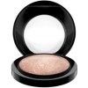 MAC Cosmetics Luxusný zapečený rozjasňujúci púder (Mineralize Skinfinish) 10 g Global Glow MAC Cosmetics Luxusný zapečený rozjasňujúci púder (Mineralize Skinfinish) 10 g Global Glow