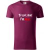 Trust me I´m Mgr. / Ver mi som Magister. - Tričko z organickej bavlny - M ( Fuchsiová ) Trust me I´m Mgr. / Ver mi som Magister. - Tričko z organickej bavlny - M ( Fuchsiová )