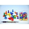 Figurky dřevo 25mm 24ks 6 barev+ 2 kostky společenská hra Figurky dřevo 25mm 24ks 6 barev+ 2 kostky společenská hra
