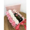 darcekzlasky Darčekový flower box Zara z mydlových ruží so šampanským Darčekový flower box z mydlových ruží so šampanským darcekzlasky Darčekový flower box Zara z mydlových ruží so šampanským Darčekový flower box z mydlových ruží so šampanským
