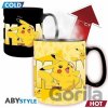 Abysse Pokemon Pikachu meniaci sa hrnček 460 ml Abysse Pokemon Pikachu meniaci sa hrnček 460 ml