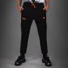 Pánske tepláky UFC Zenith by Venum Authentic Fight Week - black/orange Pánske tepláky UFC Zenith by Venum Authentic Fight Week - black/orange