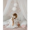 Fabryka Tylový baldachýn s brmbolcami biela Fabryka Tylový baldachýn s brmbolcami biela