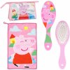 Peppa Pig Travel Set hrebeň 1 ks + uterák 29 x 48 cm + kozmetická taštička 1 ks Peppa Pig Travel Set hrebeň 1 ks + uterák 29 x 48 cm + kozmetická taštička 1 ks