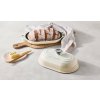Le Creuset - Oválny liatinový hrniec/pekáč na pečenie chleba 29cm/1,4l meringue Le Creuset - Oválny liatinový hrniec/pekáč na pečenie chleba 29cm/1,4l meringue