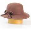 Dámsky vlnený klobúk zdobený pásky - sv.hnědá-tm.hnědá 55 Dámsky vlnený klobúk zdobený pásky - sv.hnědá-tm.hnědá 55