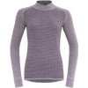Devold Kvitegga Merino 230 Cross Neck Women fialová L Devold Kvitegga Merino 230 Cross Neck Women fialová L
