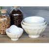 Chic Antique Set 5ks latté porcelánová miska s kvetmi vo vnútri Arés - Ø15*9 cm - Chic Antique Chic Antique Set 5ks latté porcelánová miska s kvetmi vo vnútri Arés - Ø15*9 cm - Chic Antique