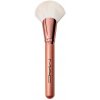 MAC Cosmetics 143S Bronzer Fan Brush štetec na bronzer