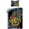 HALANTEX Posteľné obliečky Harry Potter Bradavice erb Black bavlna 140x200 70x90 HALANTEX Posteľné obliečky Harry Potter Bradavice erb Black bavlna 140x200 70x90