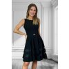 Čierne šaty A-strihu Veľkosť: M-38 Čierne šaty A-strihu Veľkosť: M-38