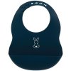 NATTOU Podbradník silikónový so zapínaním tmavomodrý bez BPA NATTOU Podbradník silikónový so zapínaním tmavomodrý bez BPA