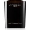 Molton Brown Coastal Cypress & Sea Fennel vonná sviečka s morskými extraktmi a esenciálnymi olejmi 190 g Molton Brown Coastal Cypress & Sea Fennel vonná sviečka s morskými extraktmi a esenciálnymi olejmi 190 g