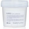 Davines Essential Haircare Love Curl Conditioner ( vlnité a kučeravé vlasy ) - Kondicioner 250 ml Davines Essential Haircare Love Curl Conditioner ( vlnité a kučeravé vlasy ) - Kondicioner 250 ml