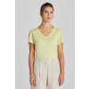 TRIČKO GANT REG SUNFADED SS V-NECK T-SHIRT PASTEL LIME TRIČKO GANT REG SUNFADED SS V-NECK T-SHIRT PASTEL LIME