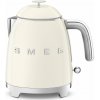 Krémová rýchlovarná kanvica z nehrdzavejúcej ocele 800 ml Retro Style – SMEG Krémová rýchlovarná kanvica z nehrdzavejúcej ocele 800 ml Retro Style – SMEG
