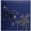 Album KD46200 Lotus Blue na fotografie 10x15 cm, šitý, s priestorom na popis Album KD46200 Lotus Blue na fotografie 10x15 cm, šitý, s priestorom na popis